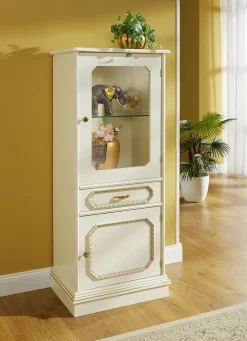 Hochwertige Möbelserie mit Echtholzfurnier