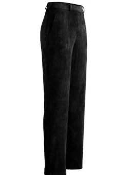 Hose in modischer Weite