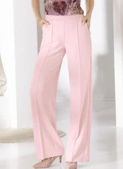 Hose in modischer Weite