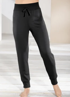 Hose mit breitem Dehnbund