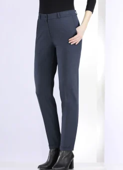 Hose mit rückwärtigem Dehnbundeinsatz