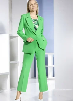 Hosenanzug mit gepflegtem Chic