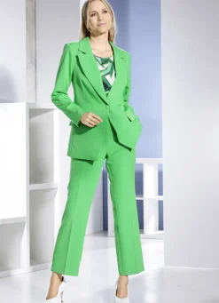 Hosenanzug mit gepflegtem Chic