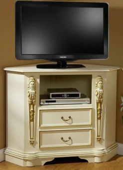 Italienische Kommodenserie mit reich verzierten Fronten