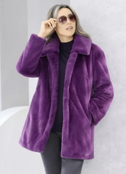 Jacke aus kuschelweichem Kunstpelz