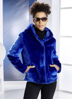 Jacke aus kuschelweichem Kunstpelz