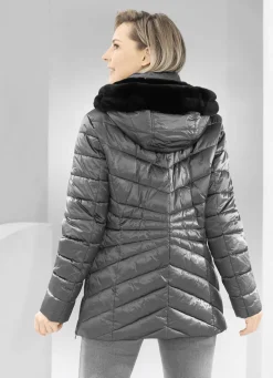 Jacke aus recycelten Fasern