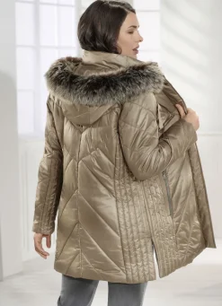 Jacke mit abnehmbarer Kapuze