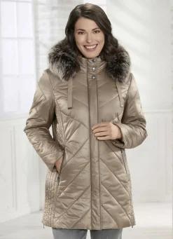 Jacke mit abnehmbarer Kapuze