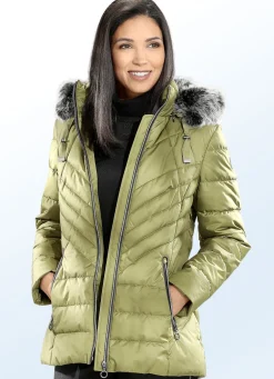 Jacke mit abnehmbarer Kapuze