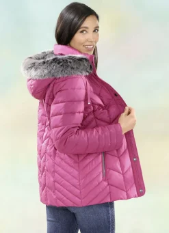 Jacke mit abnehmbarer Kapuze