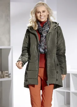 Jacke mit fester Kapuze