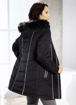 Jacke mit Kontrastpaspelierungen