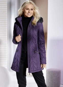 Jacke mit Längssteppung seitlich