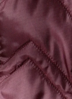 Jacke mit seitlicher Längssteppung