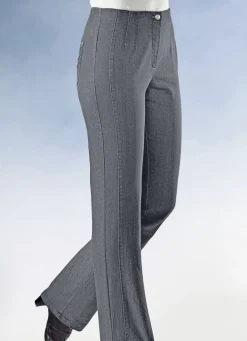 Jeans mit figurgünstiger Teilungsnaht