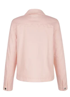 Jeansjacke mit stiltypischen Nähten