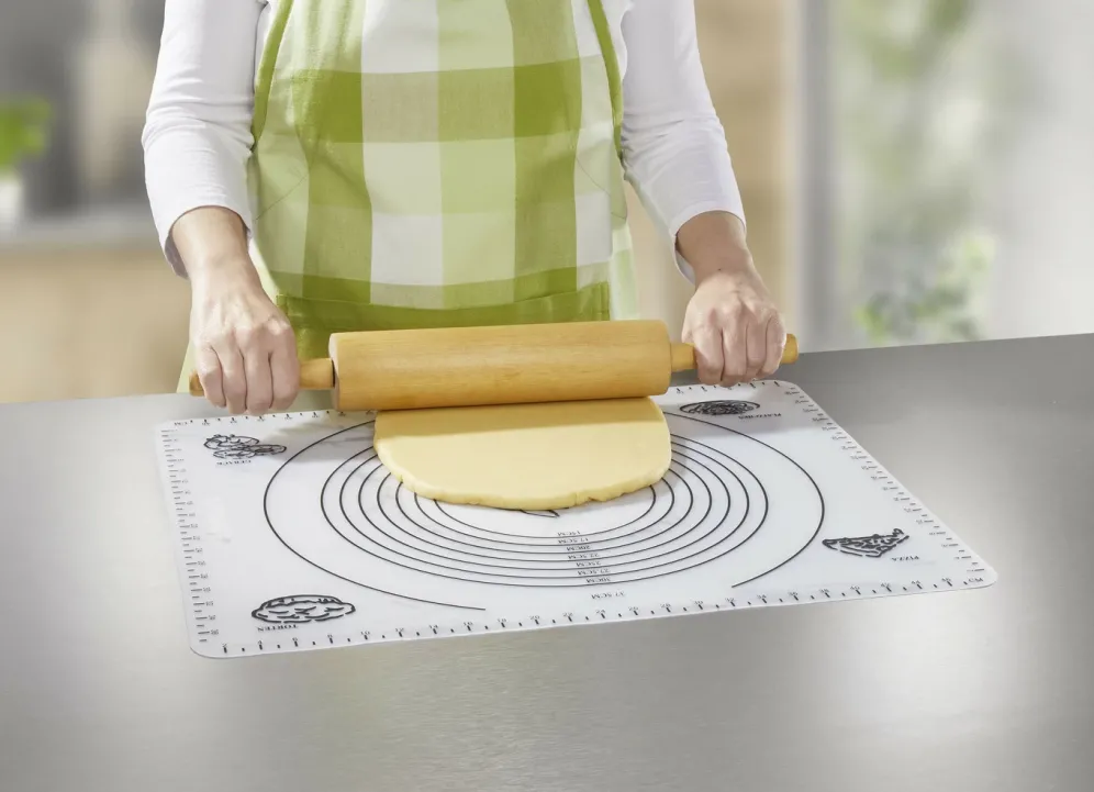 Küchenmaschine im Vintage-Design inkl. Silikon-Backmatte