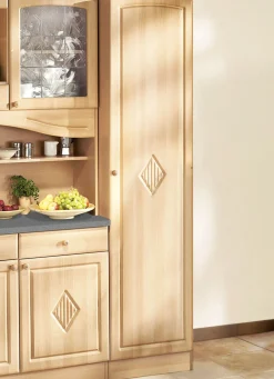 Küchenprogramm mit profilierter Front