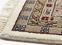 Klassischer Orientteppich aus Indien