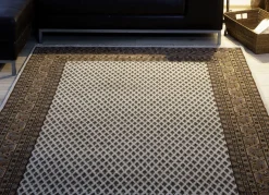 Klassischer Orientteppich aus Indien