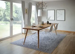 Klassischer Teppich mit schönen Ornamenten