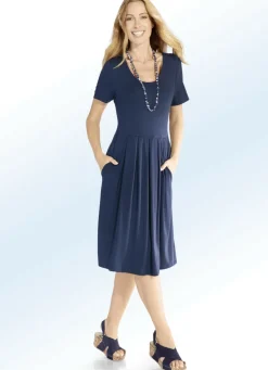 Kleid in Schlupfform