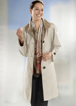 Kurzmantel in ausgestellter Form