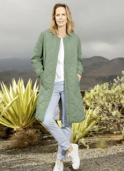 Kurzmantel mit Druckknöpfen an den Seitenschlitzen