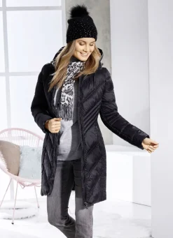 Kurzmantel mit fester Kapuze