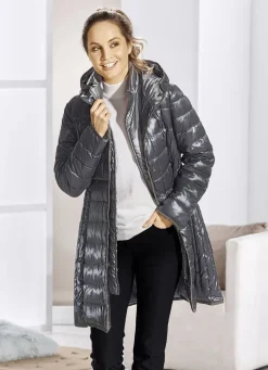 Kurzmantel mit seitlicher Längssteppung