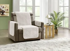 Kuschelweiche Wohnaccessoires mit Bandeinfassung