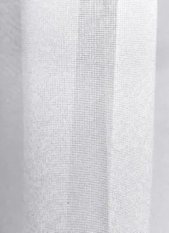 Leicht transparenter Store mit Automatikfaltenband