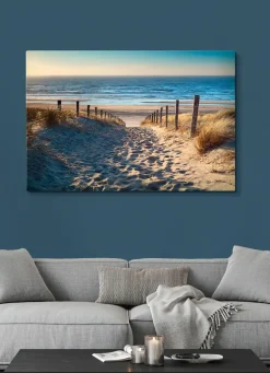 Leinwandbild Weg zum Nordseestrand in goldenem Sonnenuntergang