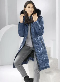 Mantel mit figurfreundlicher Längssteppung