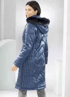 Mantel mit figurfreundlicher Längssteppung