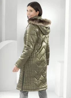 Mantel mit figurfreundlicher Längssteppung