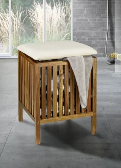 Massiver Badhocker aus Akazienholz mit Wäschebehälter