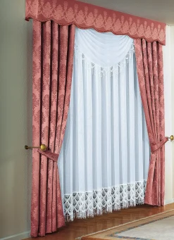 Mittelbogen mit Plauener Spitze