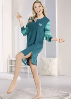 Nachthemd, knielang mit Knopfleiste