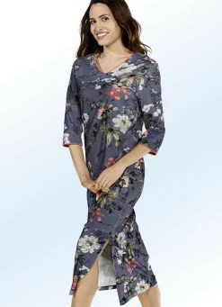 Nachthemd, wadenlang mit 3/4-langen Ärmeln