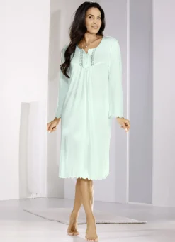 Nachthemd, wadenlang und gebogten Abschlüssen