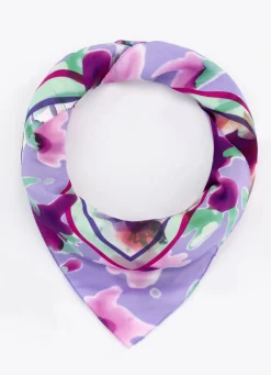 Nickituch mit Fantasieblüten-Dessin