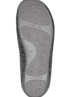 Pantoffel aus dezent gemustertem Textilmaterial