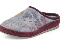 Pantoffel mit dezentem Blütendruck