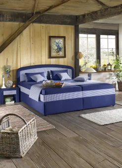Polsterbett mit geräumigem Bettkasten