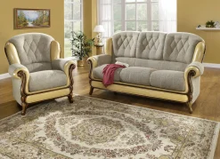 Polstermöbel mit edlen Holzchatosen