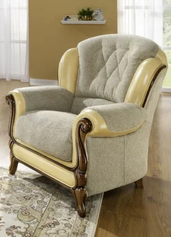 Polstermöbel mit edlen Holzchatosen