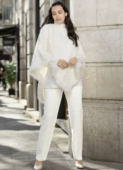 Poncho mit rundem Halsausschnitt