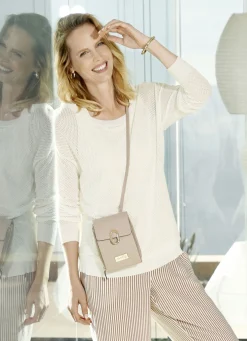 Pullover in Feinstrick